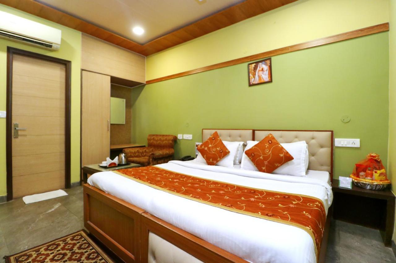 Hotel Seven- Center Of City Chandīgarh Exteriér fotografie