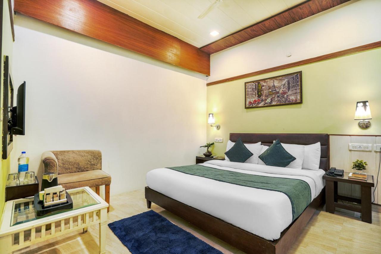 Hotel Seven- Center Of City Chandīgarh Exteriér fotografie