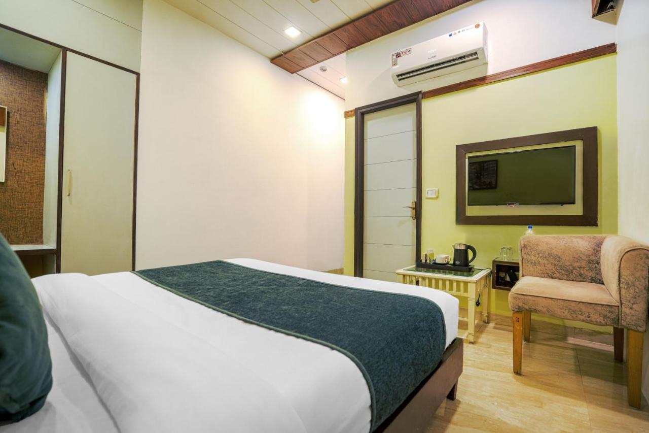 Hotel Seven- Center Of City Chandīgarh Exteriér fotografie