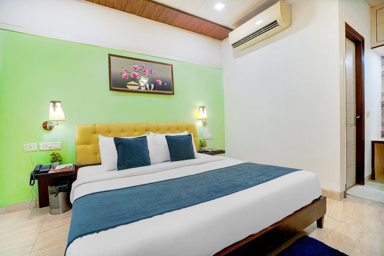 Hotel Seven- Center Of City Chandīgarh Exteriér fotografie