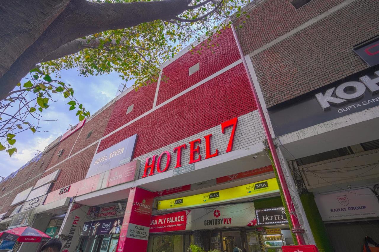 Hotel Seven- Center Of City Chandīgarh Exteriér fotografie