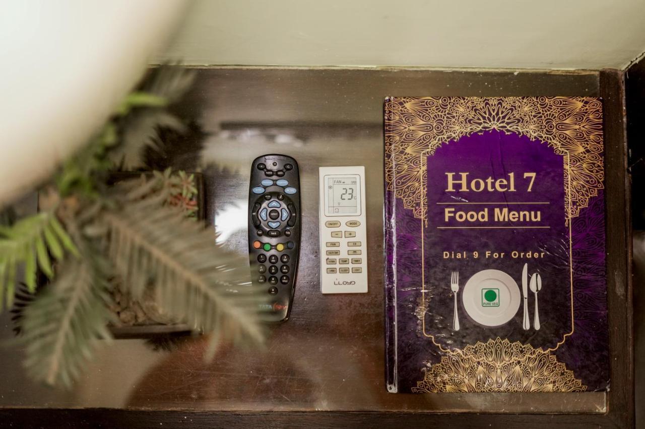 Hotel Seven- Center Of City Chandīgarh Exteriér fotografie